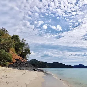 the-temak-villa.tophotelslangkawi.com/